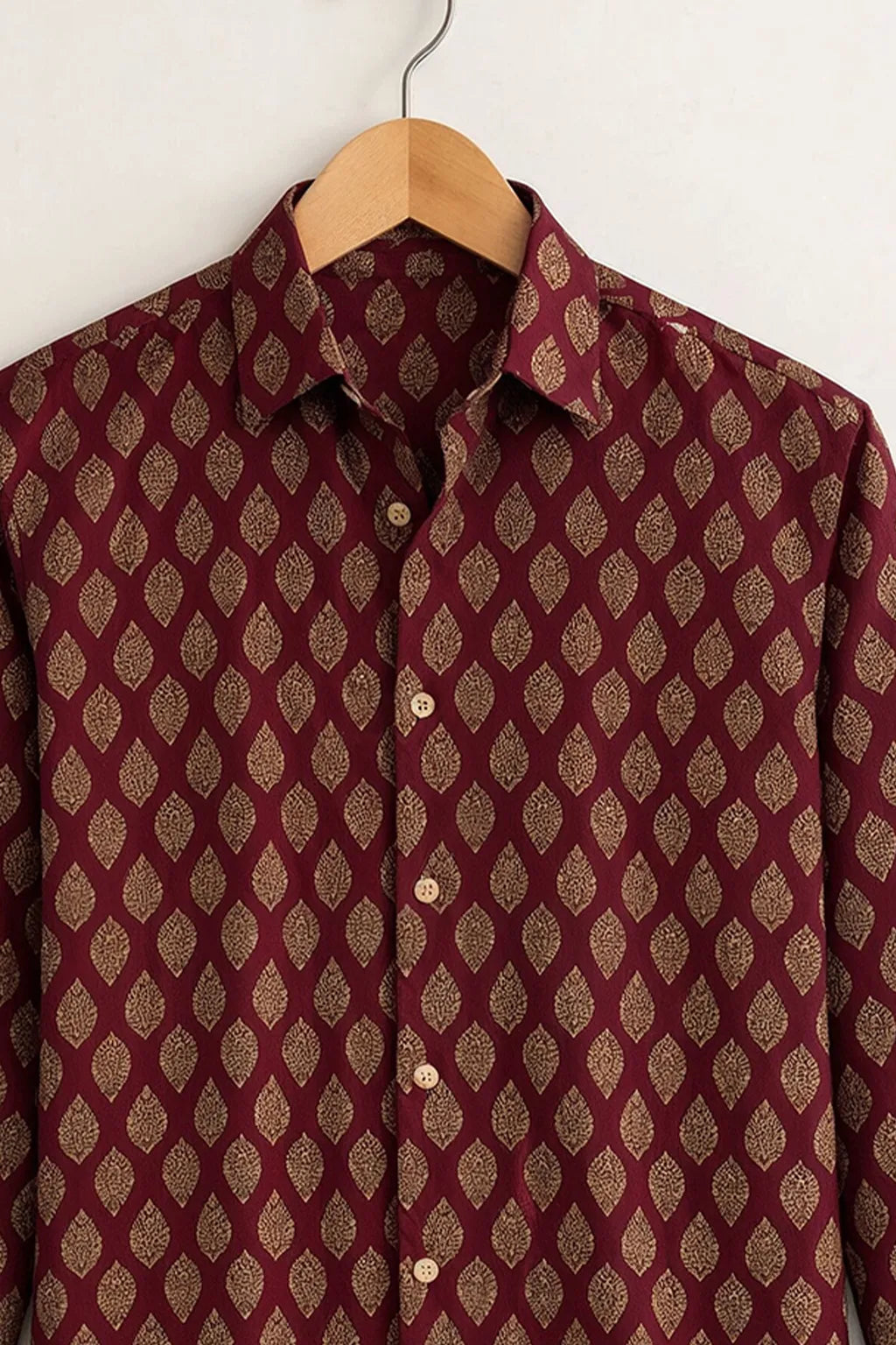 Men’s Maroon Royal Motif Print Shirt