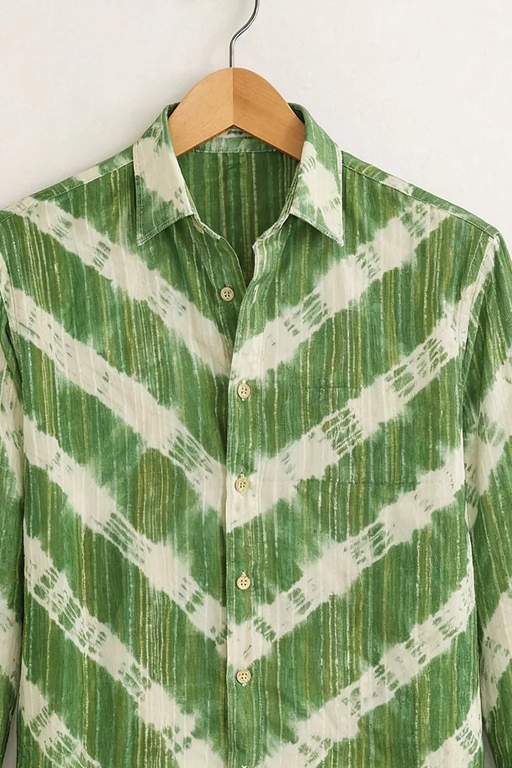 Men’s Green Chevron Tie-Dye Shirt
