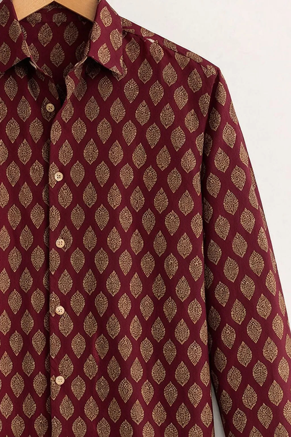 Men’s Maroon Royal Motif Print Shirt